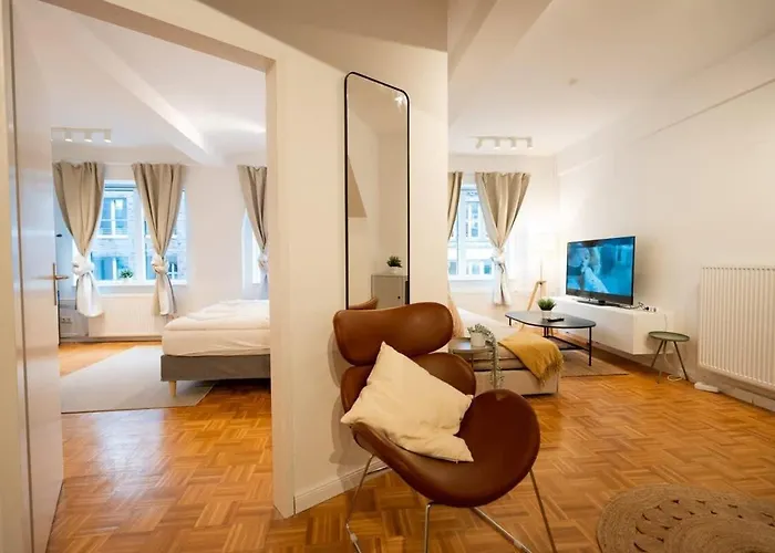Apartament Living In Center